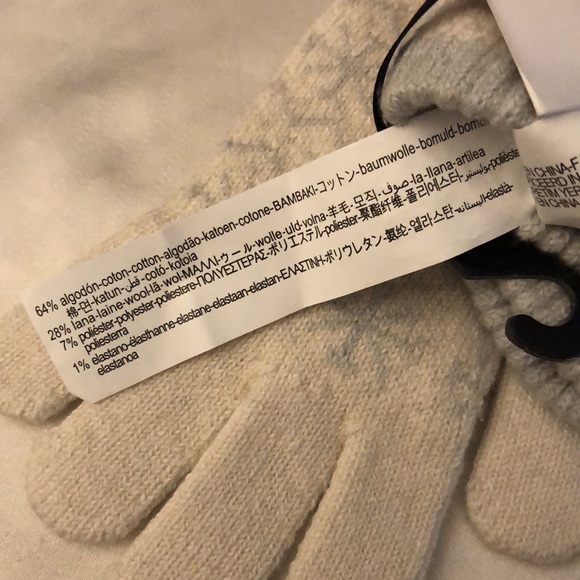 Zara Jacquard Knit White Long Gloves Pale Blue Snowflake Pattern Size S NWT - Picture 13 of 16